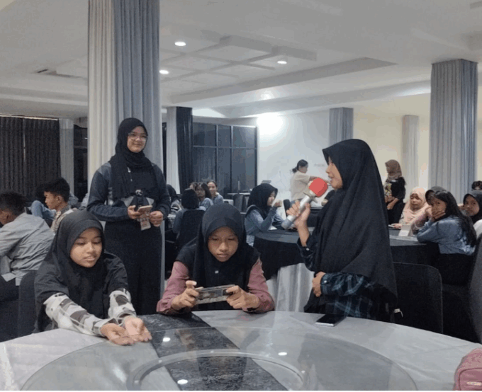 Asah Kemampuan Bicara, Siswa MTs Negeri Singkawang ikuti Workshop ‘Public Speaking’